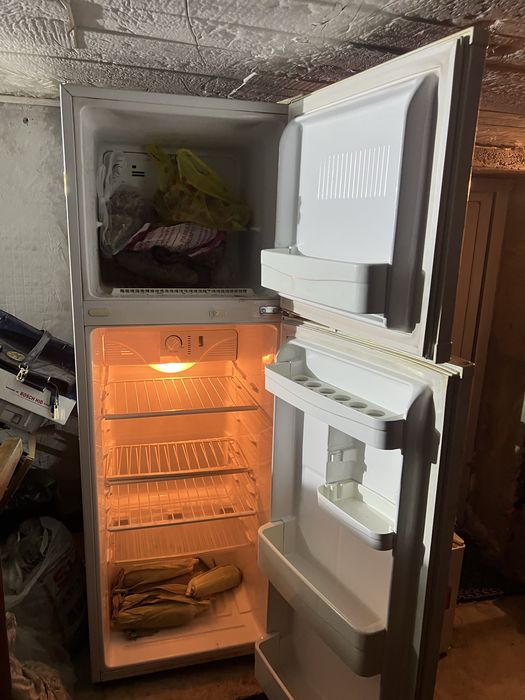 Холодильник  LG