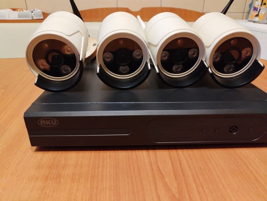 Vând camere de supraveghere