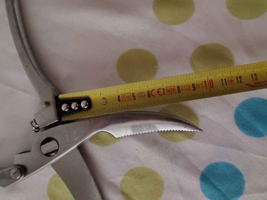 Foarfecă veche din oțel inoxidabil