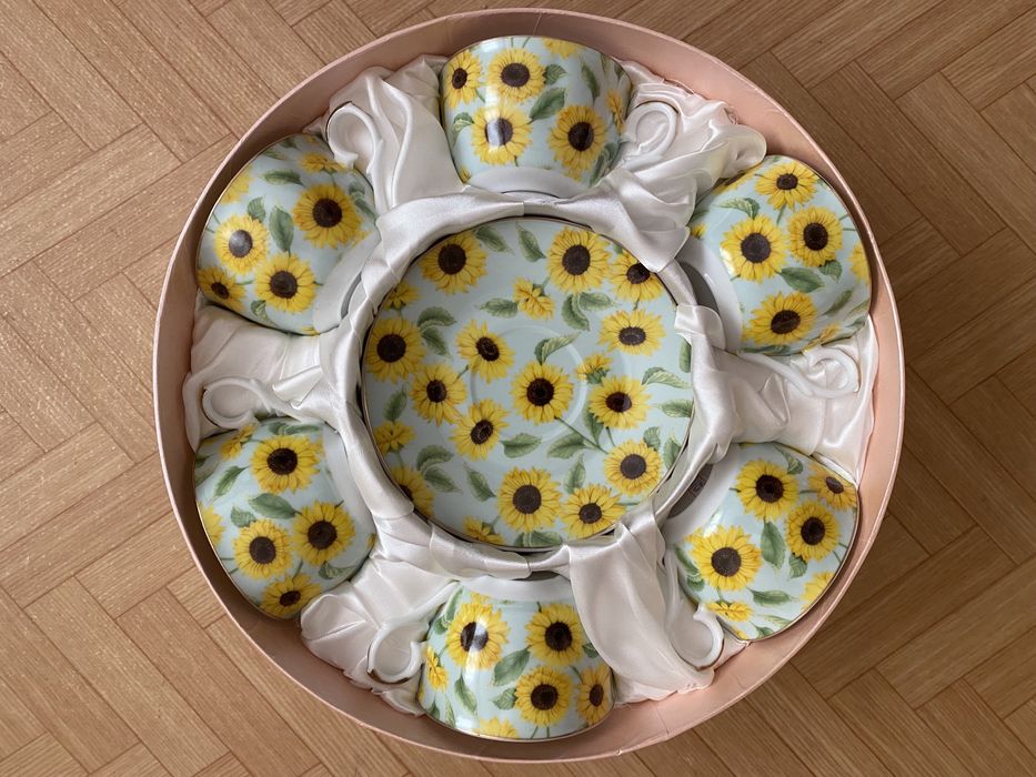 Комплект порцеланови чаши