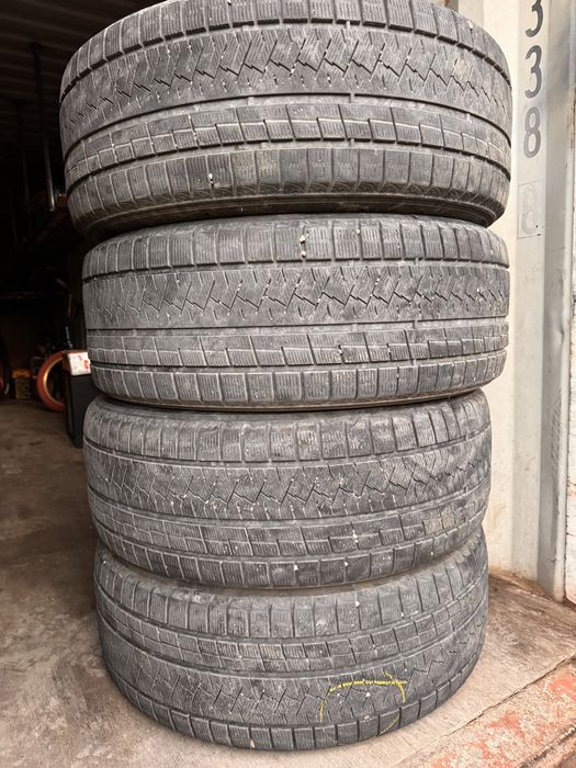 Продам шины 4 баллона . Только комплектом