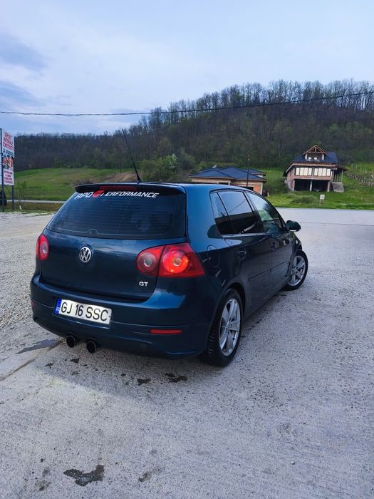 Volskwagen Golf 5 2.0 140
