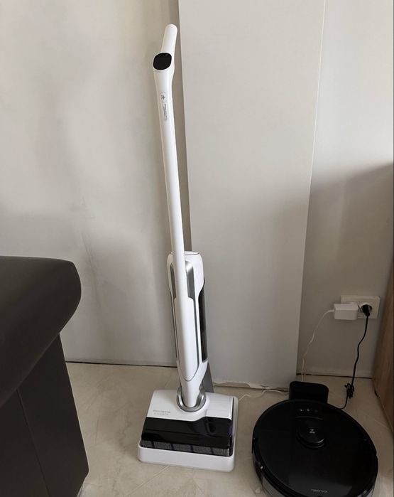 Aspirator vertical cu spalare ROWENTA All In One X-Clean 10