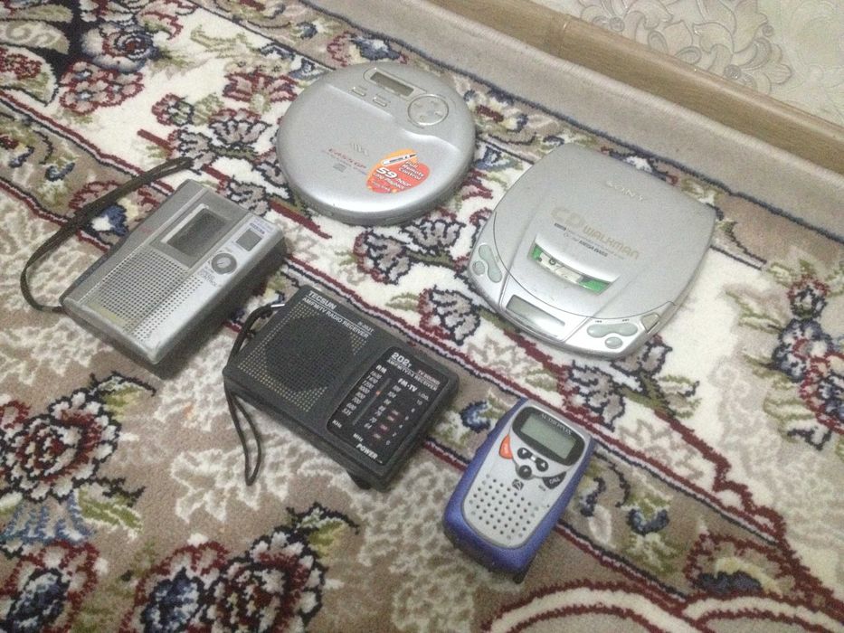 Плееры Sony Aiwa и FM радио