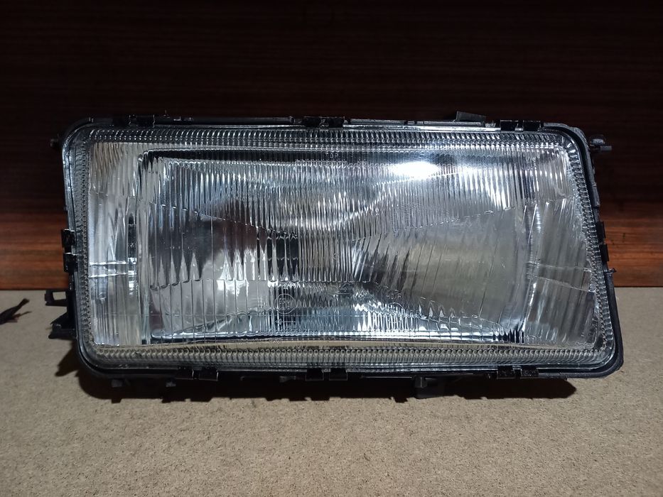 Фары на Ауди 80 Б3