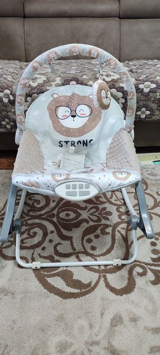 Шезлонг за бебе.