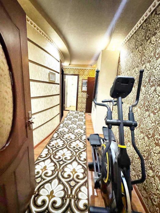 Бўстон даҳасида Квартира сотилади