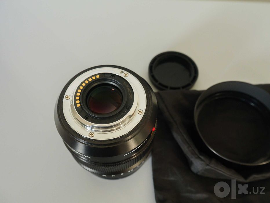Объектив Panasonic Leica 12mm f/1.4