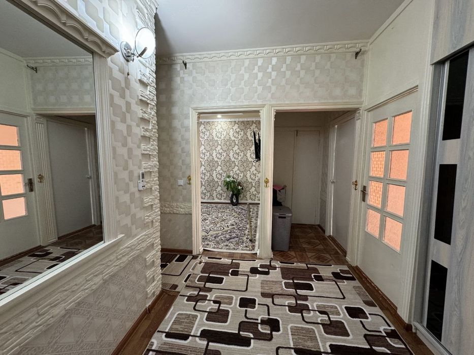 Продается 4х комнатная квартира. Чирчик