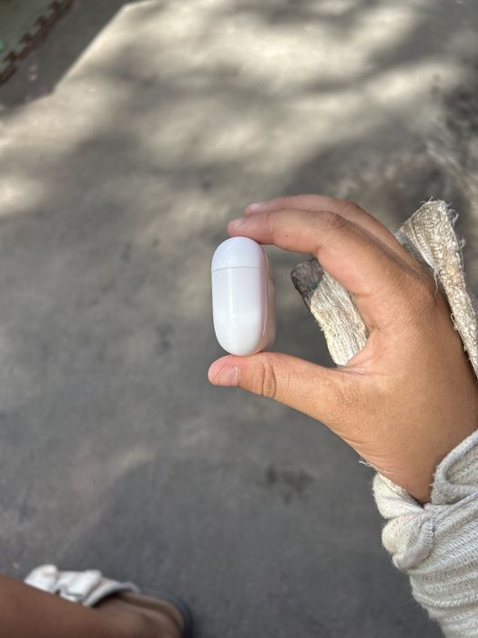 AirPods три новый