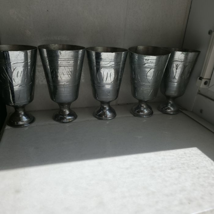 Старинни чаши 5 броя