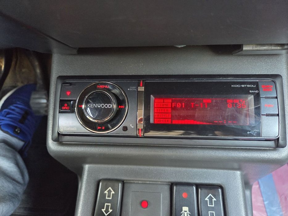Cd kenwood kdc bt60u