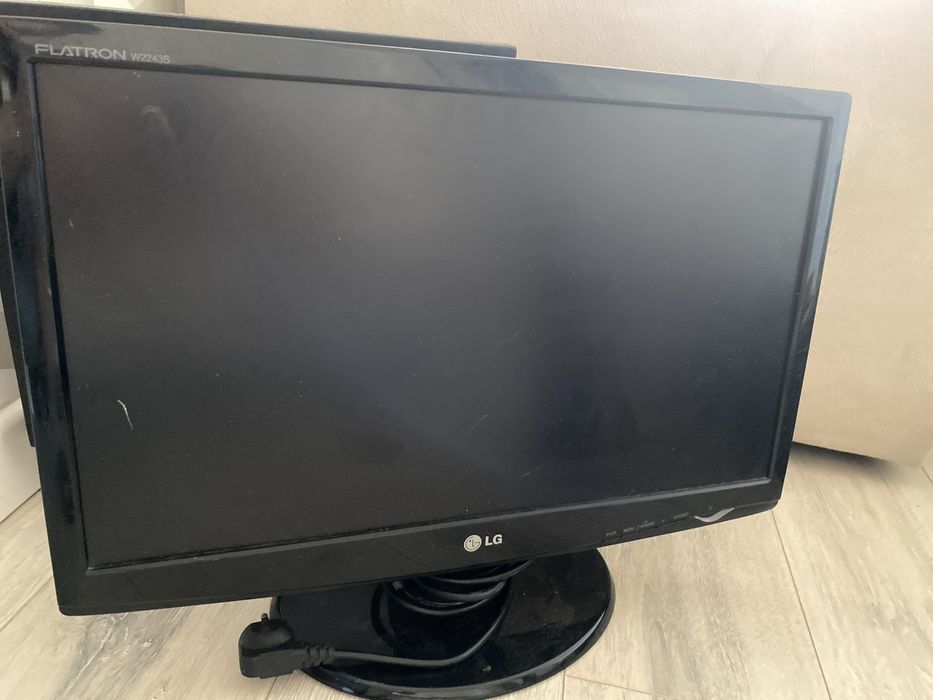 Продам 3 рабочих манитора