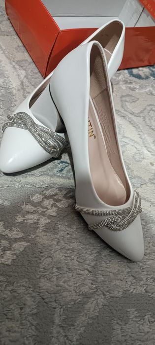 Женская обувь каблук