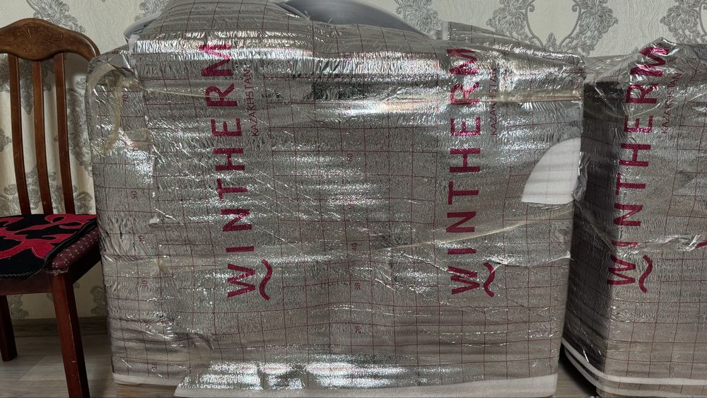 Продам стол книжку