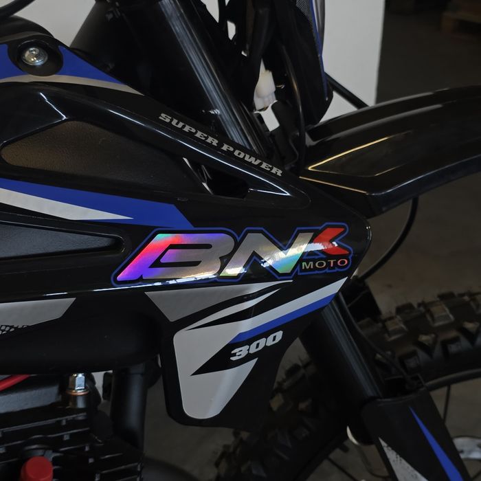 Cross Motocross BNK CB 300cc 4 Timpi Manual 5 trepte E-Start Kickstart Nou adus din Germania