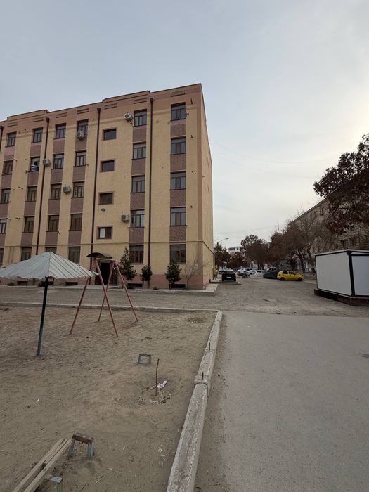 Срочно продается 3 комнатная квартира с кадастром 1 этаж