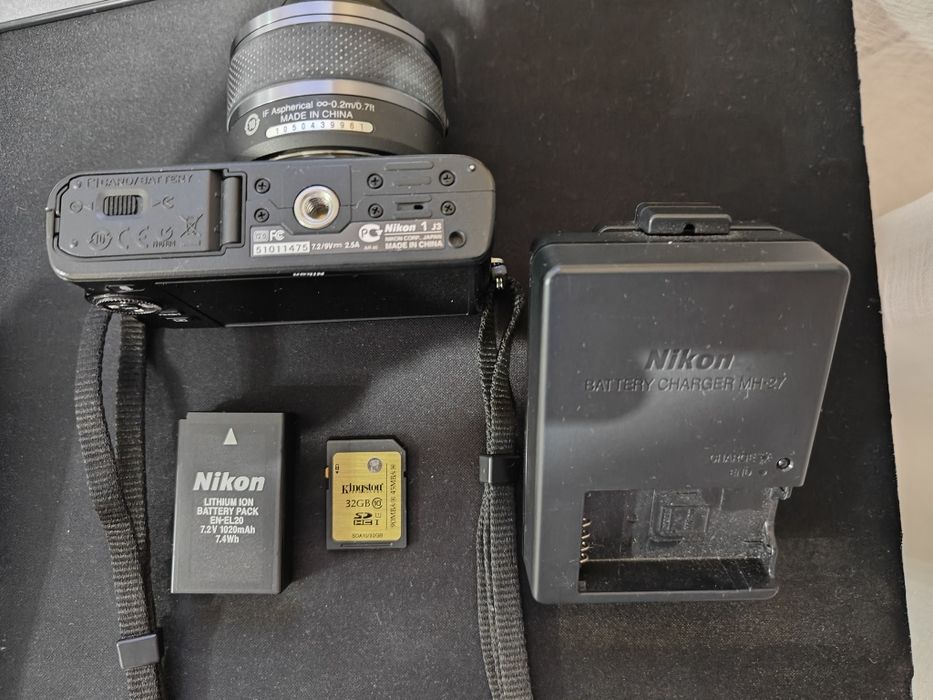Camera Mirrorless Nikon 1 J3 obiectiv nefunctional