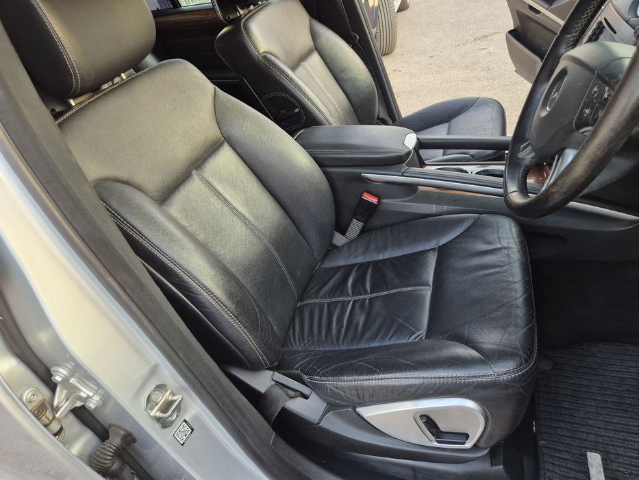 Салон Мерцедес ГЛ Х164 седалки Mercedes GL X164 черен кожен салон