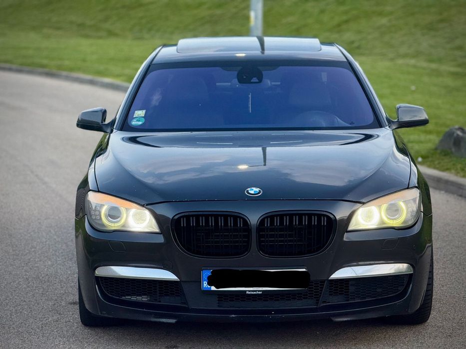 Bmw 750li 2011 M pak trapa 4 butoane led