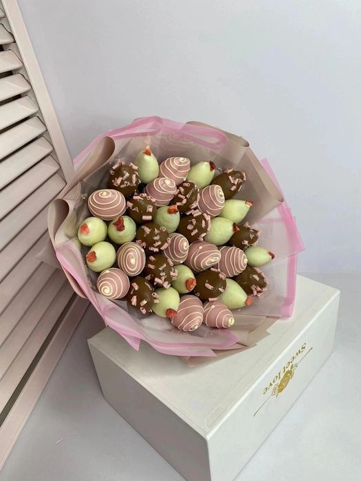 Клубника в  шоколад Алматы