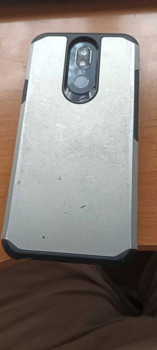 Продавам LG К-40