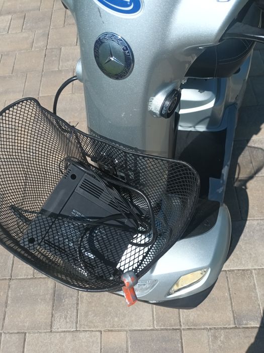 Scuter electric persoane cu dizabilități