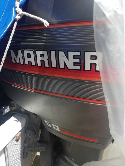 Продавам извънбордов двутактов двигател Маринер 50 конски сили