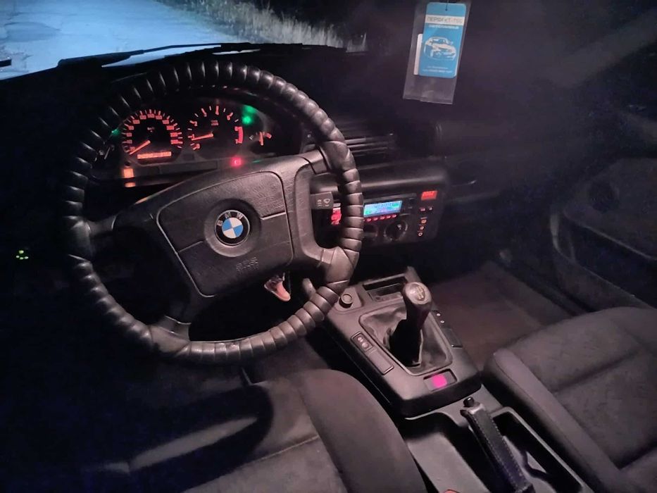 Продавам BMW 316i kompakt