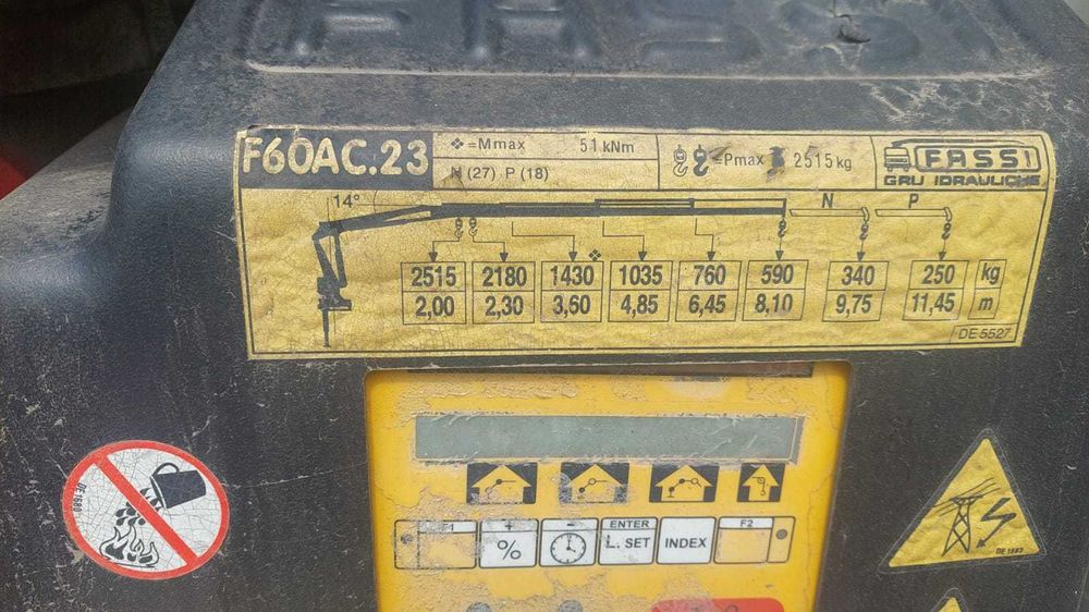 Iveco euro cargo 12 t cu macara