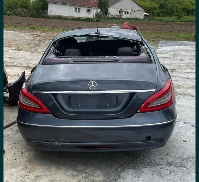 Dezmembrez Mercedes Cls 3.0 Diesel