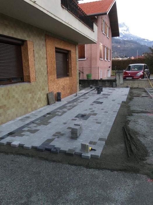 Montaj mobilier si alte servicii