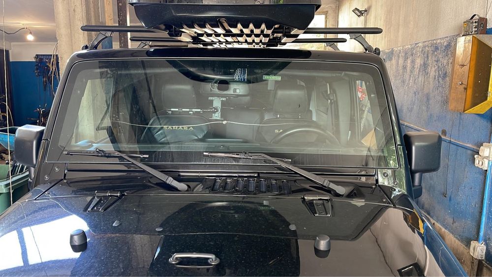 Bare Transversale Thule cu picioare de prindere pentru Jeep Wrangler