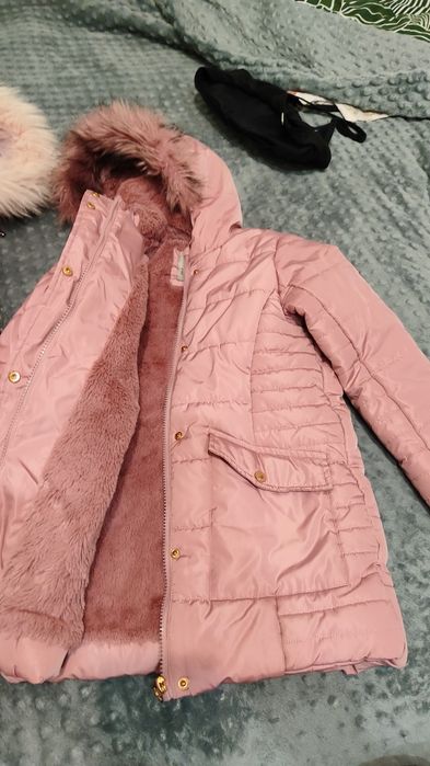 Теплая  куртка длинная для девочек размер 122