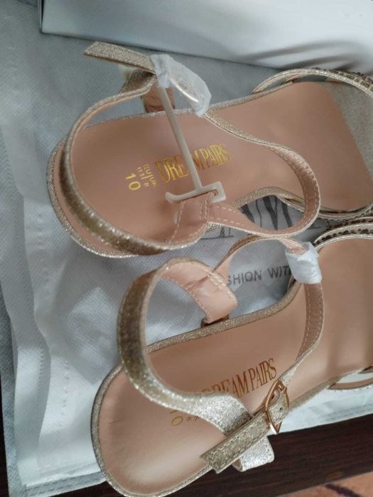 Vand sandale Dream Pairs Nina