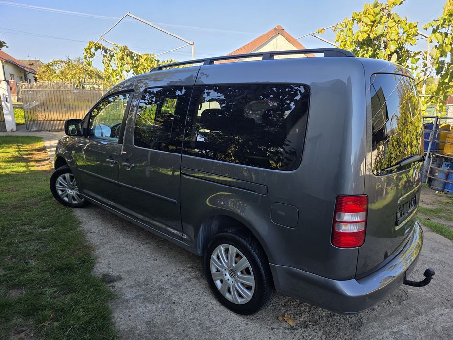 Vw caddy/7 locuri/model lung/