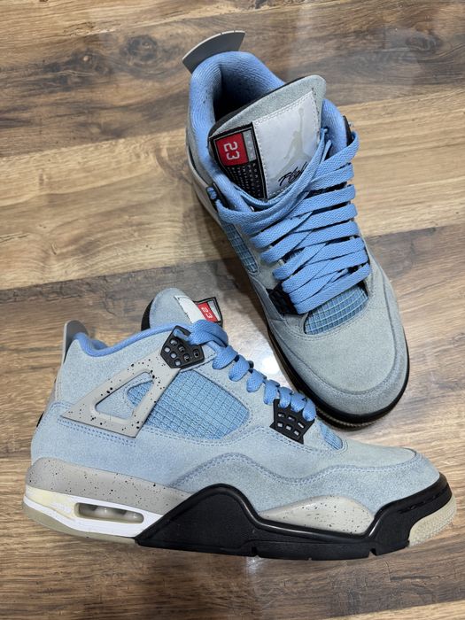 Jordan 4 University Blue