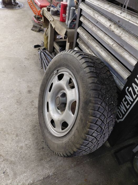 Гуми с джанти за рав4