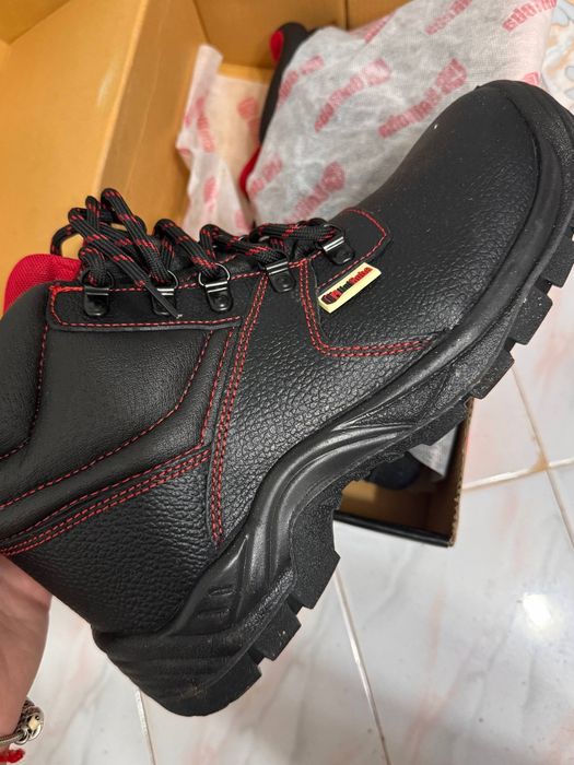 Uniroba , спецобувь