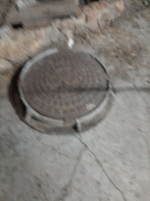 Продаётся люк чугунный