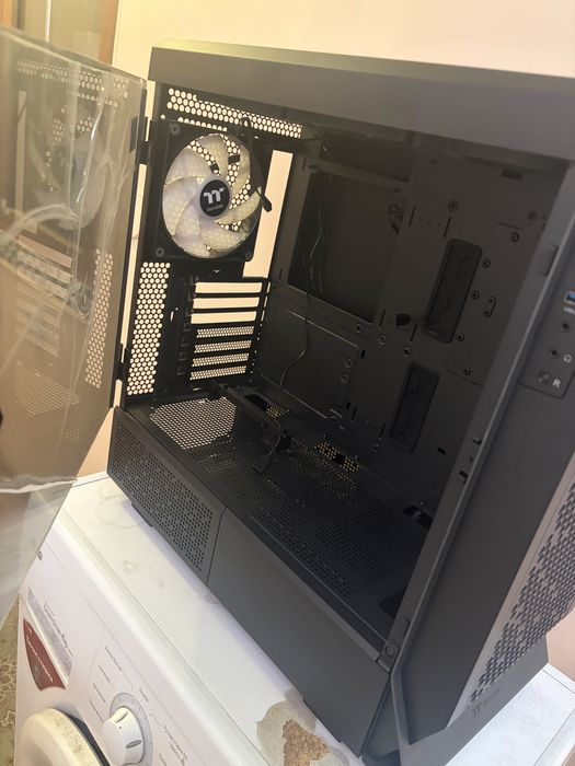 Therlmaltake cares корпус