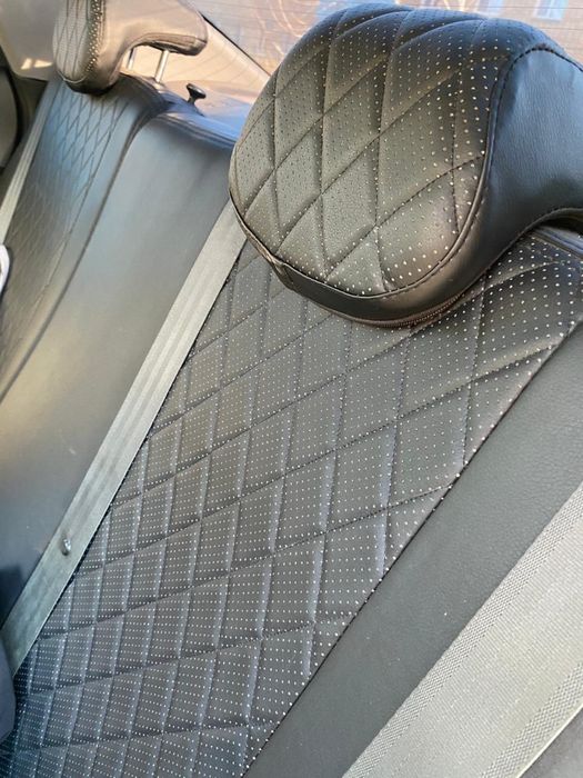Продам машину Kia Rio 2012 года