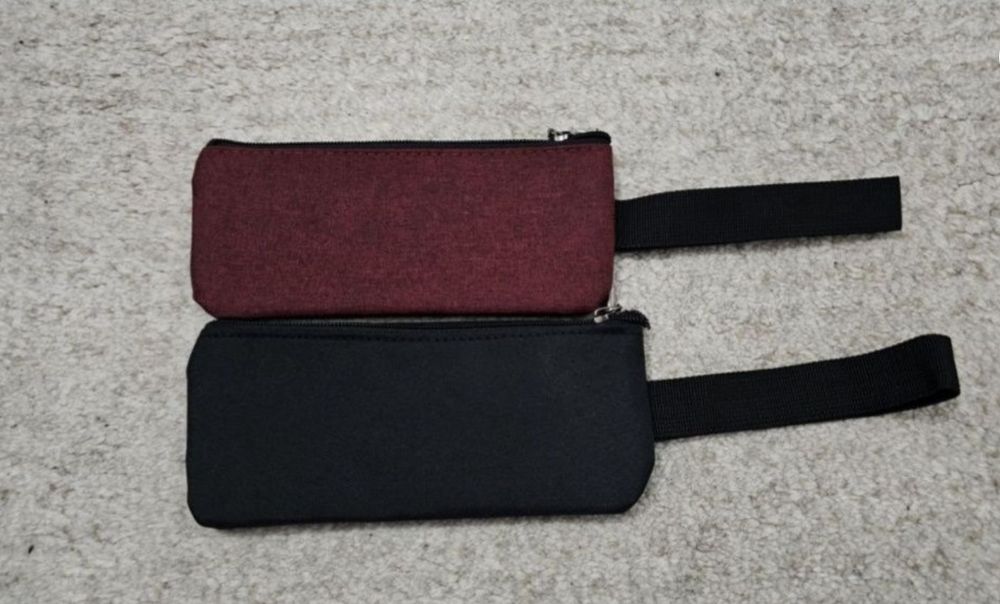 Gentute mici pentru ochelari neagra si grena