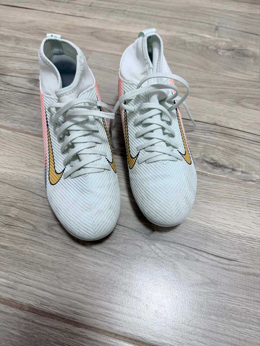 Детски стоножки и бутонки Nike - 35,5 номер