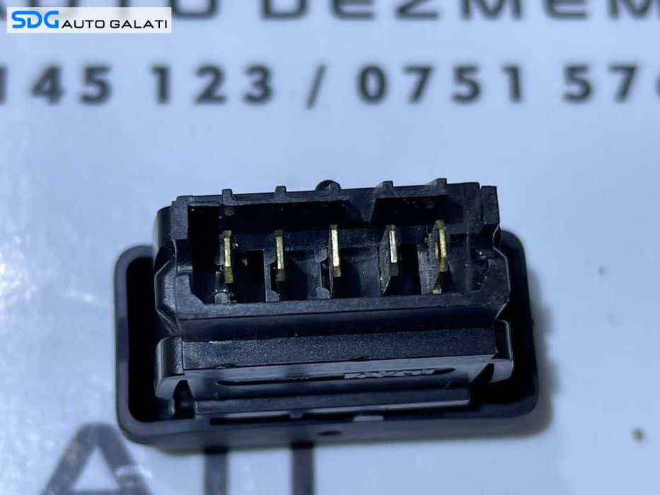 Buton Blocare Deblocare Usi Portiere Dacia Logan 1 2004 - 2012 [D0604]