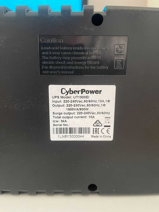 UPS CyberPower Model UT1500EI
