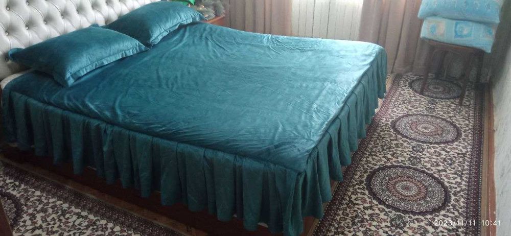 Покрывало с подушками на двухспалку