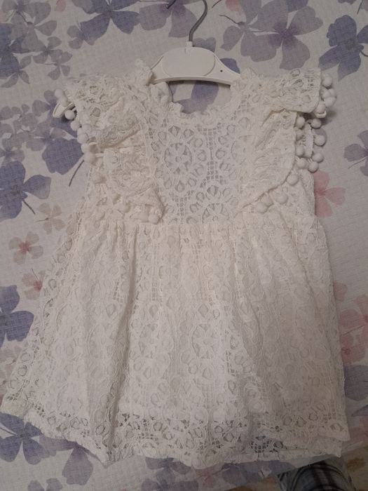 Лот от рокли за момиче