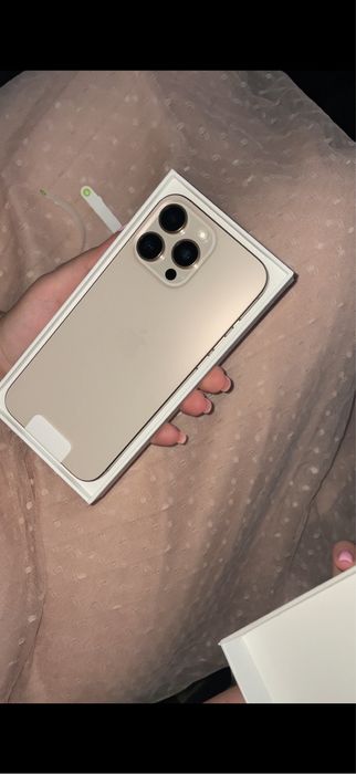 Продам  айфон 16 pro max 512 г