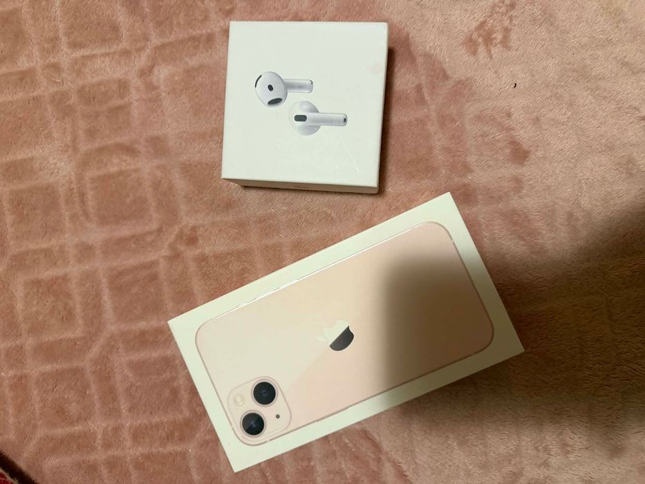 iPhone 13, розов